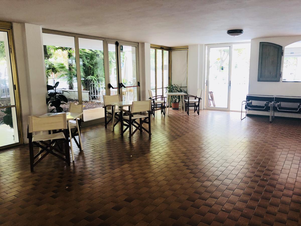 Hotel Alexander San Mauro Mare Exteriör bild